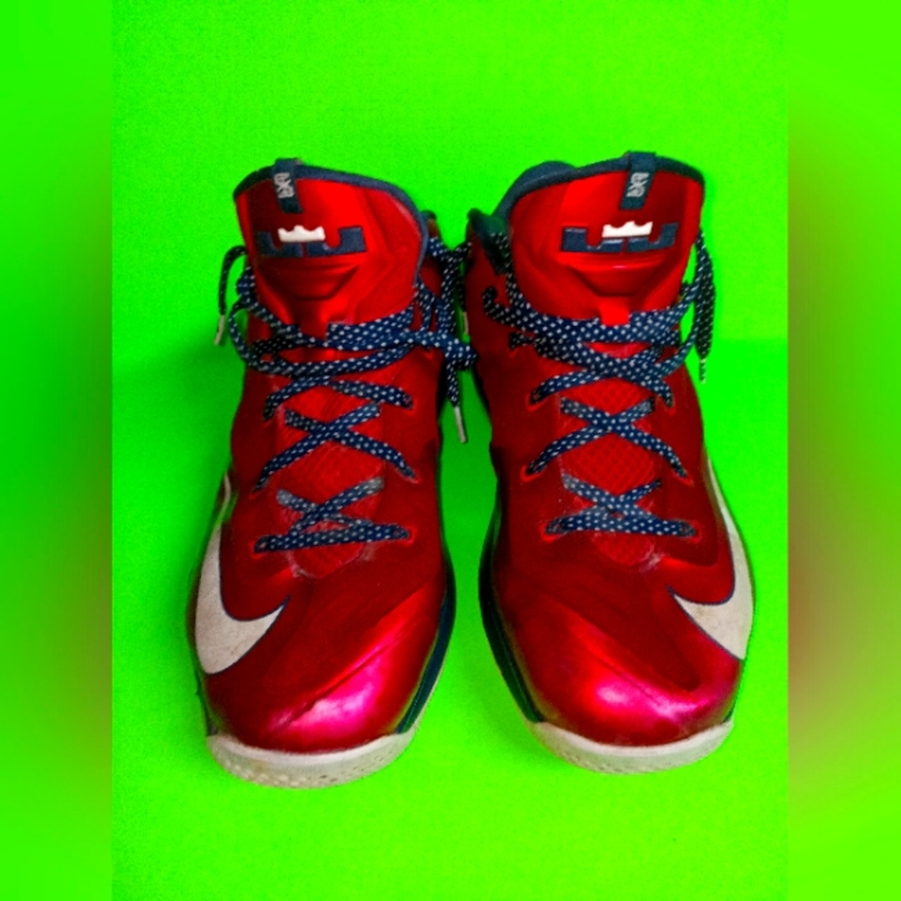 Size 13 - Nike Max LeBron 11 Low Independence Day